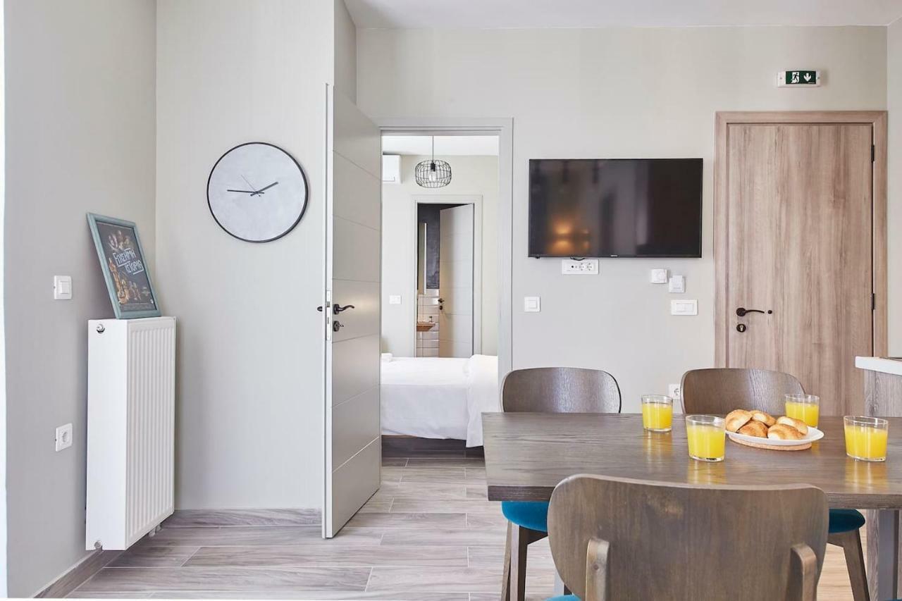 Spacious Suite W. Huge Balcony + Acropolis View Athena Bagian luar foto